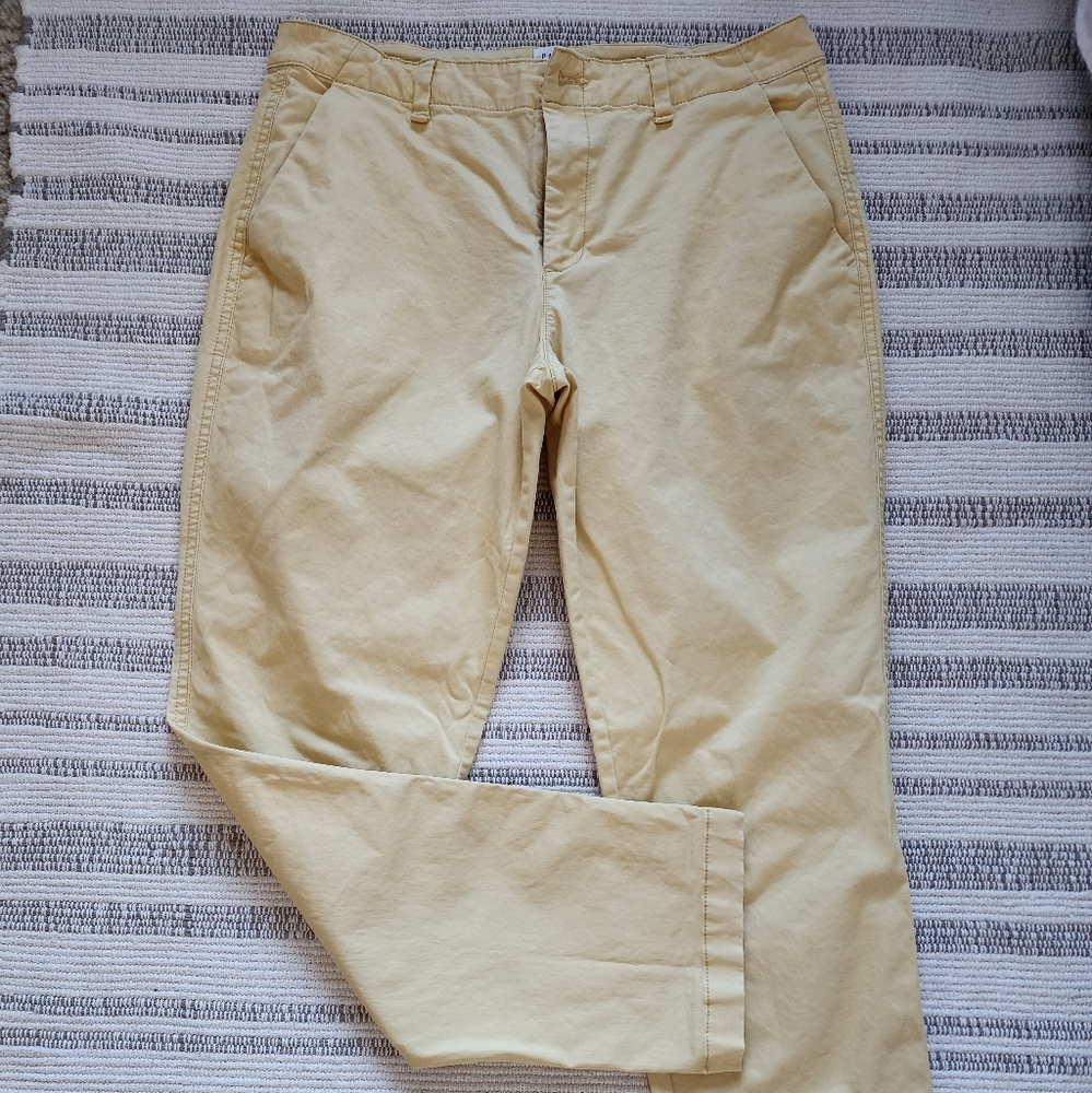 Gap girlfriend khaki pants